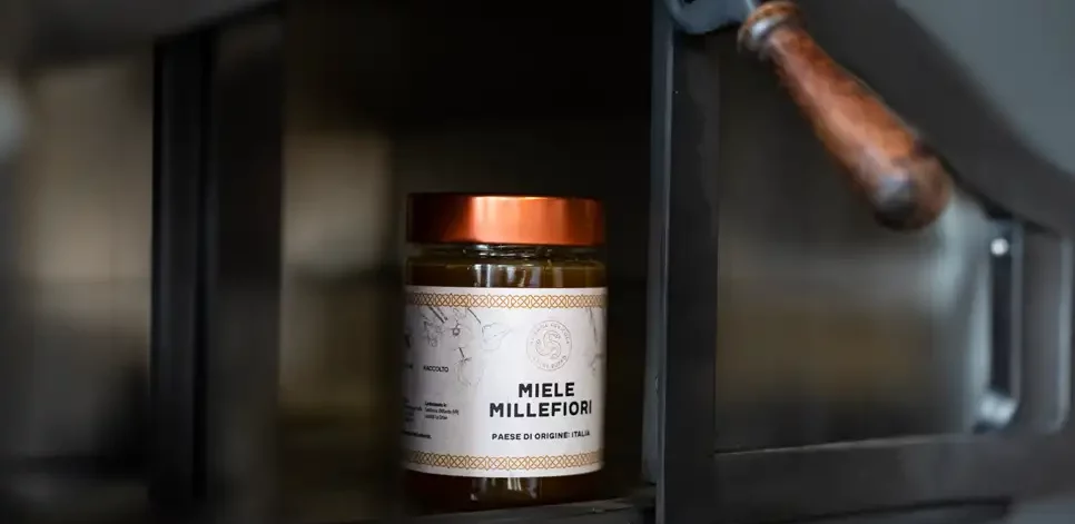 Miele-Millefiori-Azienda-Agricola-Luigi-Ruffo
